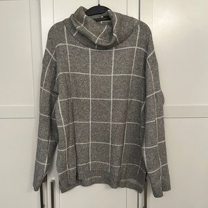 Block knit turtleneck
